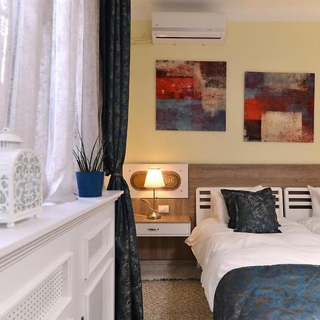 Elite Apartment Novi Sad Esterno foto