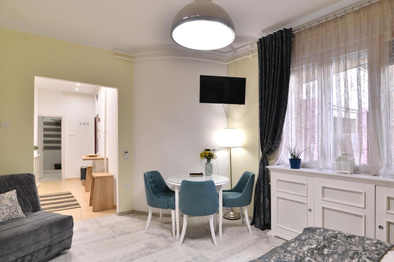 Elite Apartment Novi Sad Esterno foto