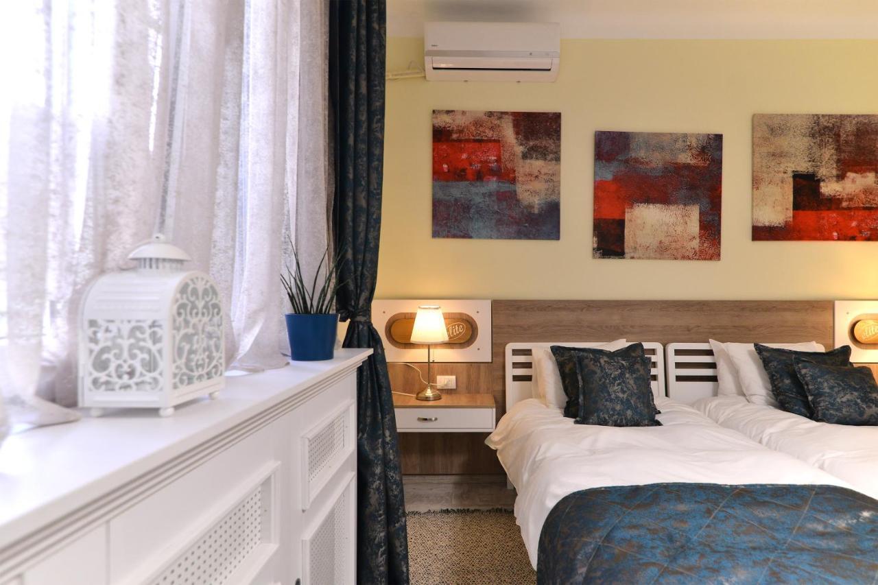 Elite Apartment Novi Sad Esterno foto