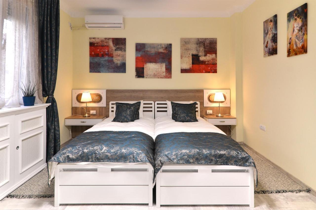 Elite Apartment Novi Sad Esterno foto