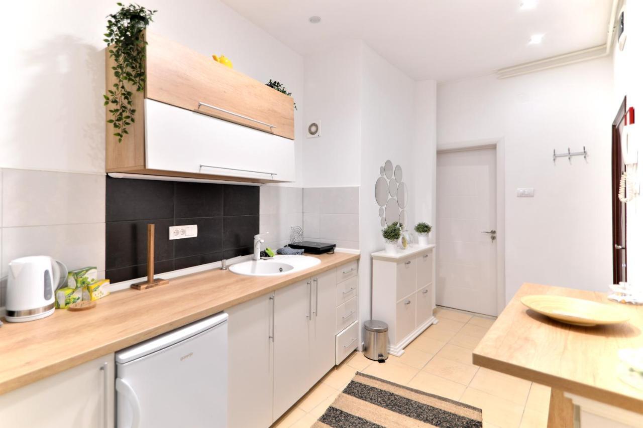 Elite Apartment Novi Sad Esterno foto
